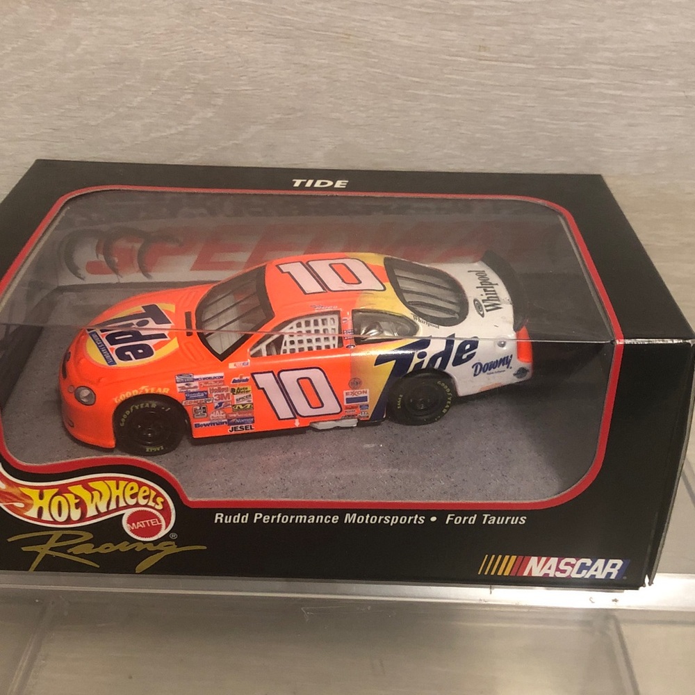 Vintage 1998 Hot Wheels NASCAR Racing Tide Die Cast Ricky Rudd #10 Car NIB NEW
